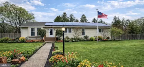 425 San Francisco Ave, Egg Harbor City, NJ 08215