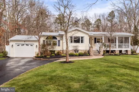 115 Crestview Ave E, Galloway, NJ 08205