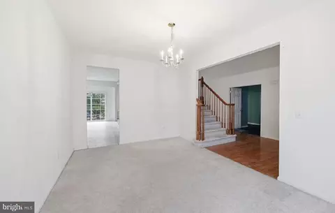 Entry Way - 38 Centennial Dr, Hammonton, NJ 08037 photo 4 of 9