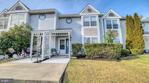 632 E Chancery Ln, Absecon, NJ 08205