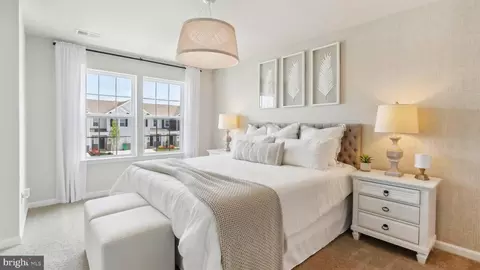 254 Hermosa Dr, Egg Harbor Township, NJ 08234