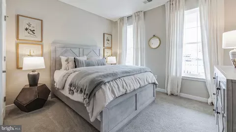 245 Huntington Dr, Egg Harbor Township, NJ 08234