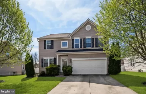 8 Rembrandt Way, Mays Landing, NJ 08330