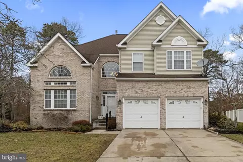 42 Cranberry Dr, Mays Landing, NJ 08330