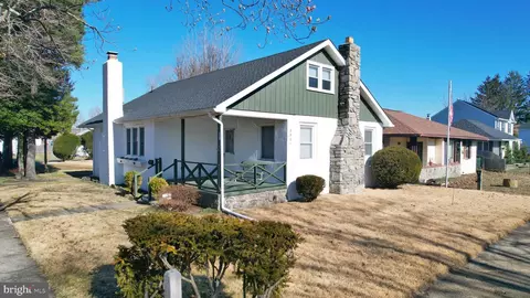 201 St Louis Ave, Egg Harbor City, NJ 08215