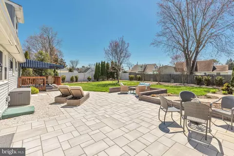 126 Colwick Dr, Somers Point, NJ 08244