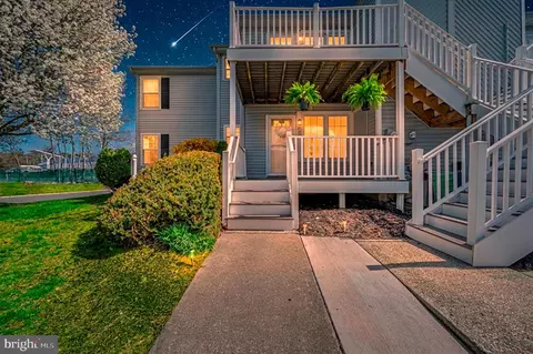 307 London Ct, Egg Harbor Township, NJ 08234