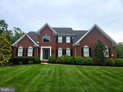 14 Laielli Ct, Vineland, NJ 08361