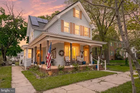 311 Cincinnati Ave, Egg Harbor City, NJ 08215