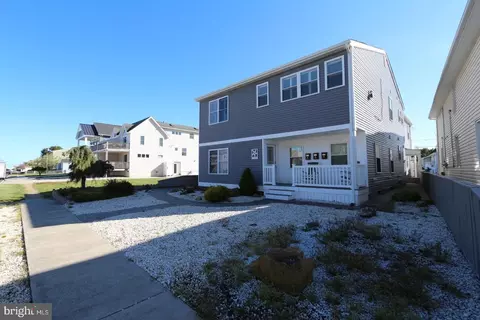 234 36th St #C, Brigantine, NJ 08203