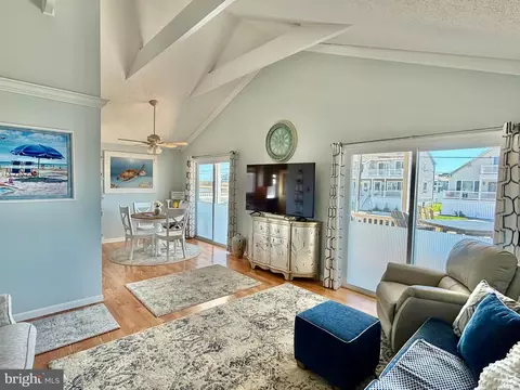 Living - 1103 Evans Blvd, Brigantine, NJ 08203 photo 6 of 6