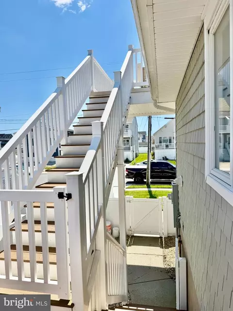Exterior - 1103 Evans Blvd, Brigantine, NJ 08203 photo 6 of 10