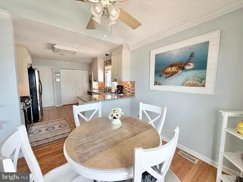 Dining - 1103 Evans Blvd, Brigantine, NJ 08203 photo 4 of 4