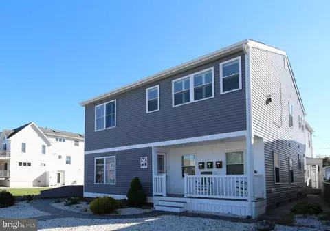 234 36th St #B, Brigantine, NJ 08203