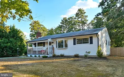317 E Collings Dr, Williamstown, NJ 08094