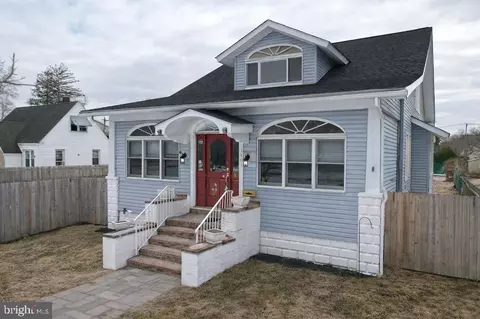 140 New York Ave, Egg Harbor City, NJ 08215