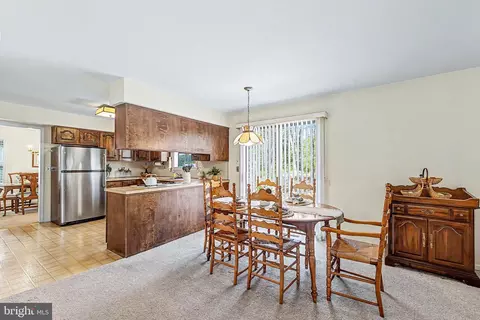 Dining - 506 E Oslo Ct, Galloway, NJ 08205 photo 3 of 4