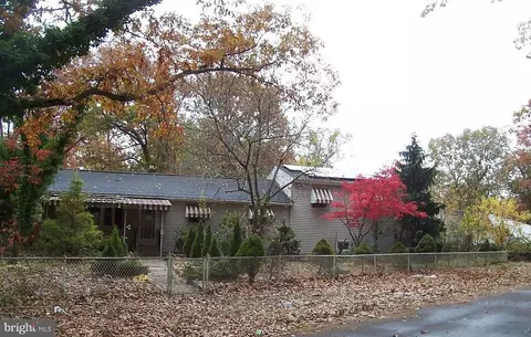 107 Delwyn Ln, Williamstown, NJ 08094