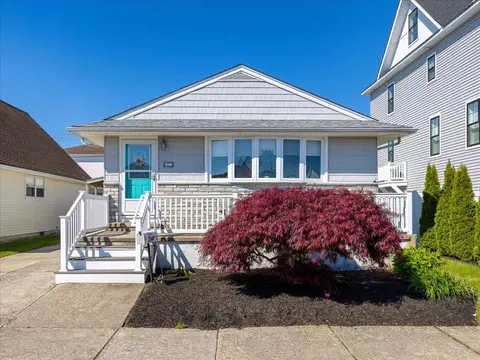 410 N Huntington Ave, Margate City, NJ 08402