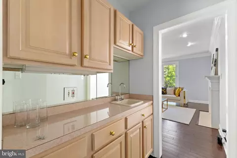 Entry Way - 612 Pineview Dr, Galloway, NJ 08205 photo 6 of 8
