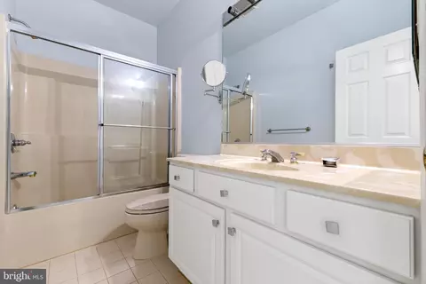 Bath - 612 Pineview Dr, Galloway, NJ 08205 photo 5 of 7