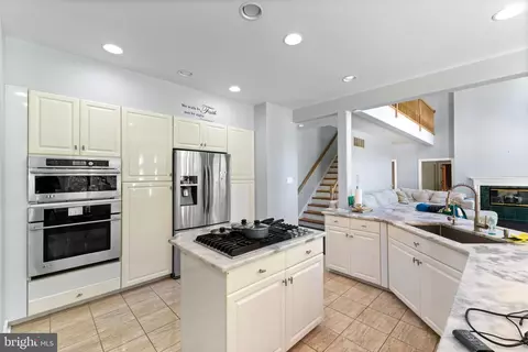 Kitchen - 612 Pineview Dr, Galloway, NJ 08205 photo 3 of 3