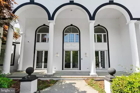 Exterior - 612 Pineview Dr, Galloway, NJ 08205 photo 3 of 5