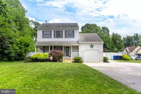 312 13th St, Hammonton, NJ 08037