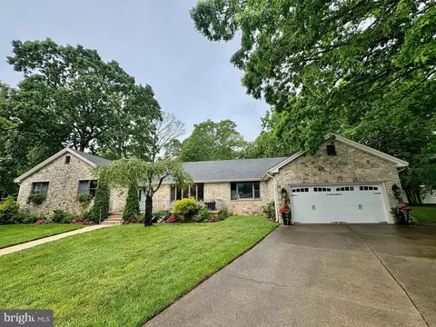 23 Georgetown Ct, Linwood, NJ 08221