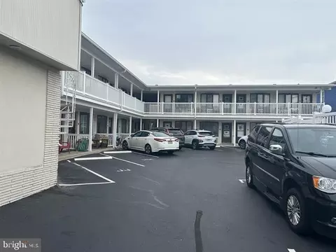 9401 11 Pacific Ave, Margate City, NJ 08402