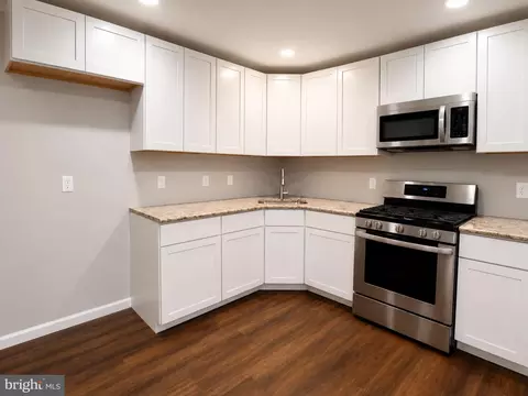 52 Navajo Ct, Galloway, NJ 08205