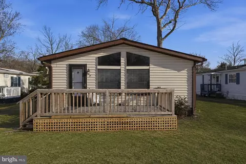 8 Cardinal, Egg Harbor City, NJ 08215