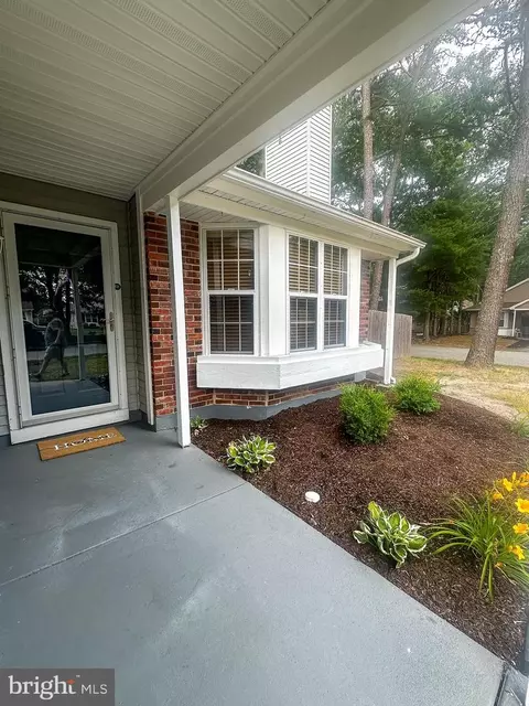 Exterior - 801 Eagle Point Pl, Galloway, NJ 08205 photo 3 of 7