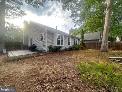 Exterior - 801 Eagle Point Pl, Galloway, NJ 08205 photo 6 of 7