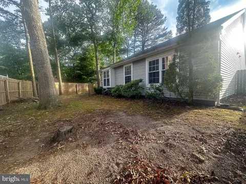 Exterior - 801 Eagle Point Pl, Galloway, NJ 08205 photo 7 of 7