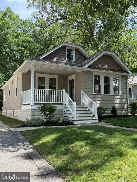 512 Farragut Ave, Mays Landing, NJ 08330