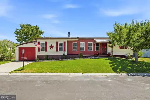 303 John Alden Dr, Buena, NJ 08310