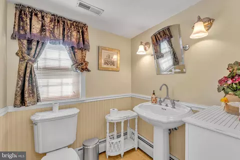 Bath - 235 Pine Rd, Hammonton, NJ 08037 photo 1 of 8