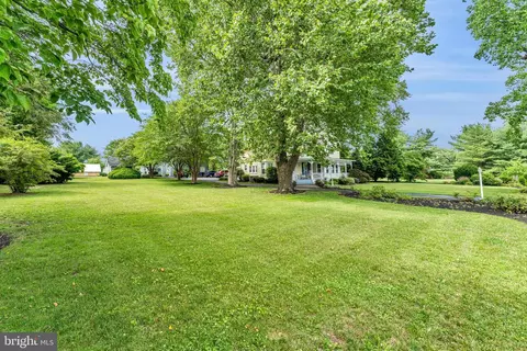 Exterior - 235 Pine Rd, Hammonton, NJ 08037 photo 3 of 18