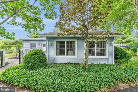 Exterior - 235 Pine Rd, Hammonton, NJ 08037 photo 16 of 18