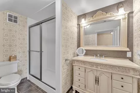 Bath - 235 Pine Rd, Hammonton, NJ 08037 photo 6 of 8