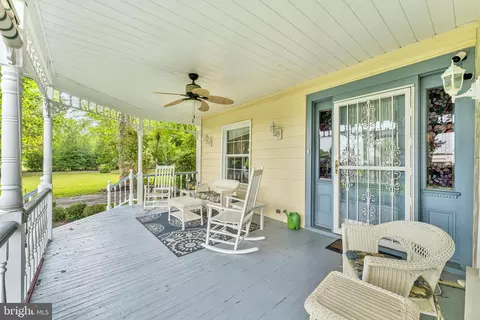Exterior - 235 Pine Rd, Hammonton, NJ 08037 photo 6 of 18