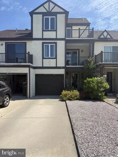 21 Bramble Dr, Brigantine, NJ 08203