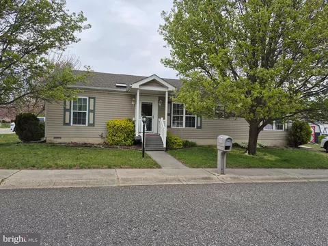 20 Oaks Dr, Mays Landing, NJ 08330