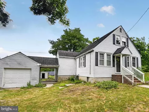 6587 Millville Ave, Mays Landing, NJ 08330