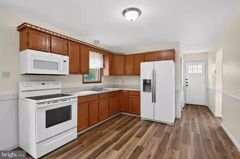 Entry Way - 112 E Atlantic Ave, Minotola, NJ 08341 photo 1 of 3