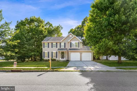 125 Woodberry Dr, Egg Harbor Township, NJ 08234