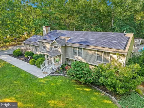 6 Manchester Ct, Egg Harbor Township, NJ 08234