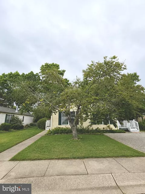64 Hickory Ln, Mays Landing, NJ 08330