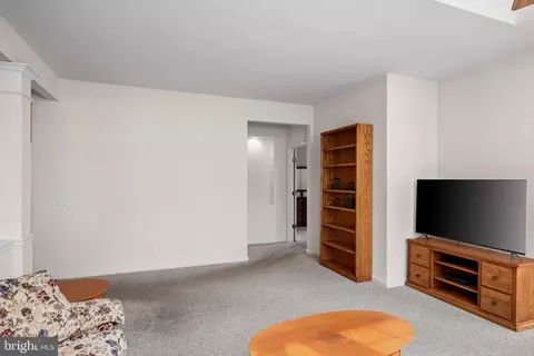 Living - 3 Alexander Dr, Hammonton, NJ 08037 photo 4 of 4